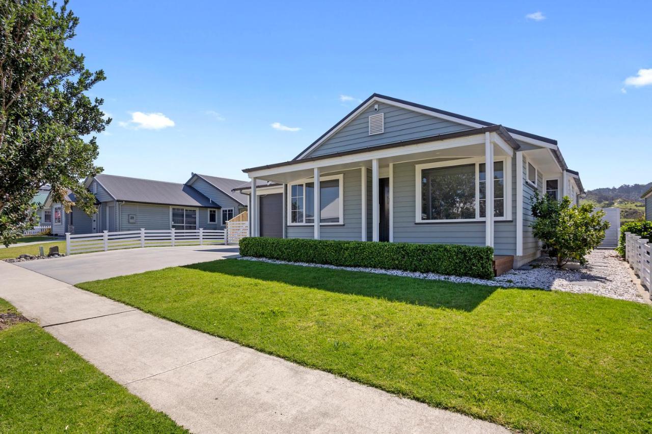 Sky Blue Retreat - Waihi Beach Holiday Home Exterior photo